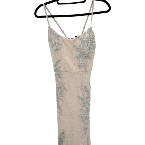 XSCAPE Embellished & Embroidered Romantic Gown Sleeveless Nude Size 12 NWT - Picture 13 of 13